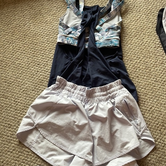 Lululemon Size 6 Bundle Hotty Hot Speed Up Shorts Tank Tops Bra - Picture 5 of 5